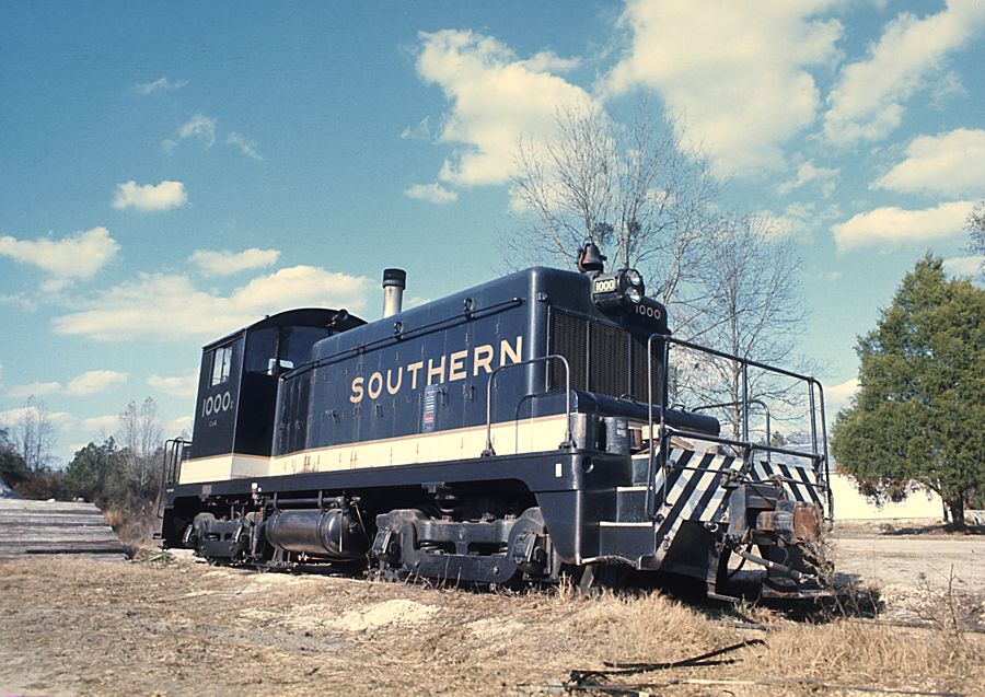 Southern Railway SW1 engine 1000 at Wadley, Georgia